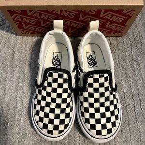 NIB Vans Ascher Toddler size 8